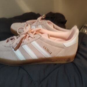 Adidas Gazelle Women's Blush and White Sneakers
